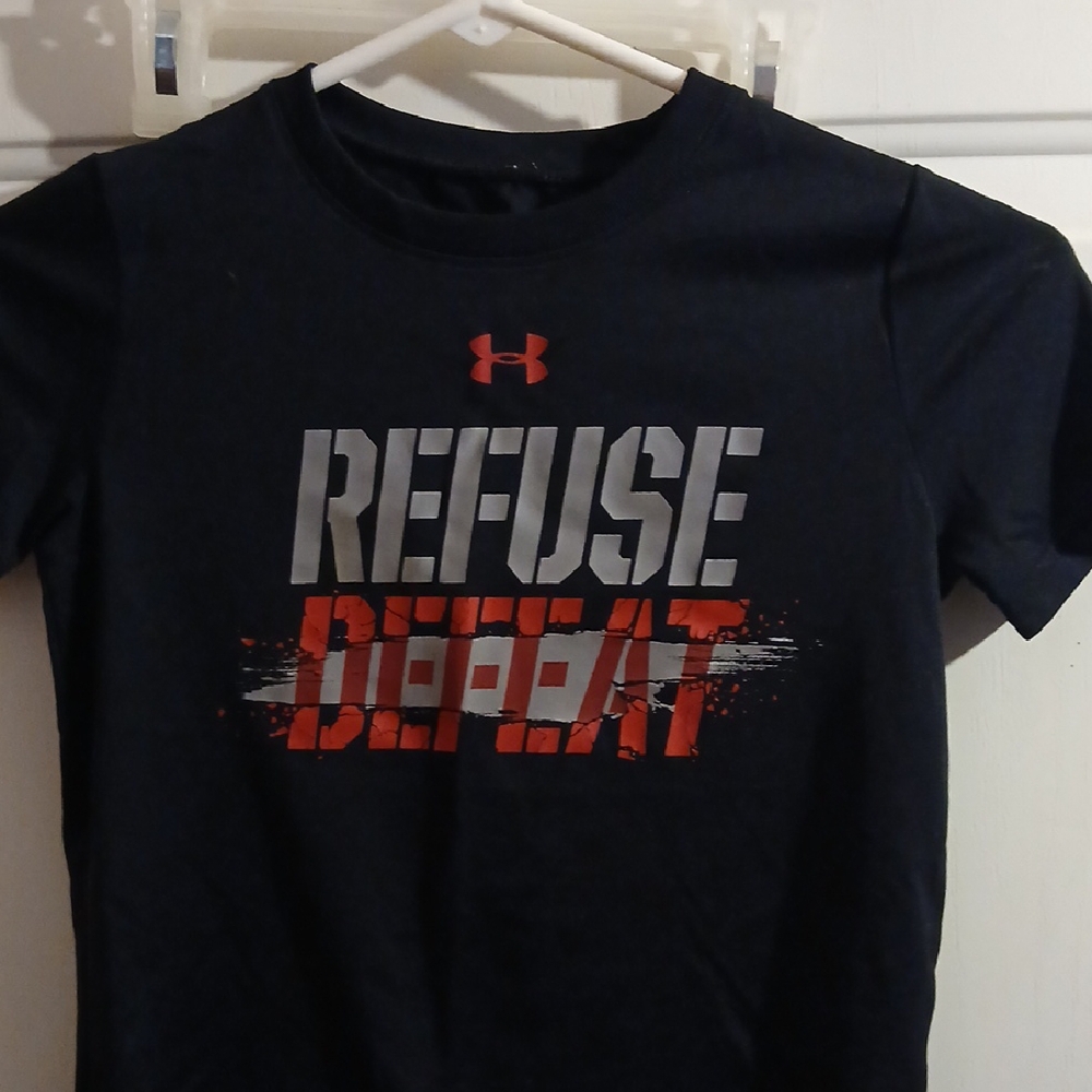 Under Armour Kids' Black and Red Graphic Tee